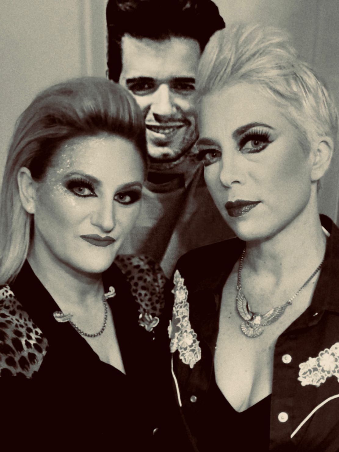 Amaya-Maude-Friends